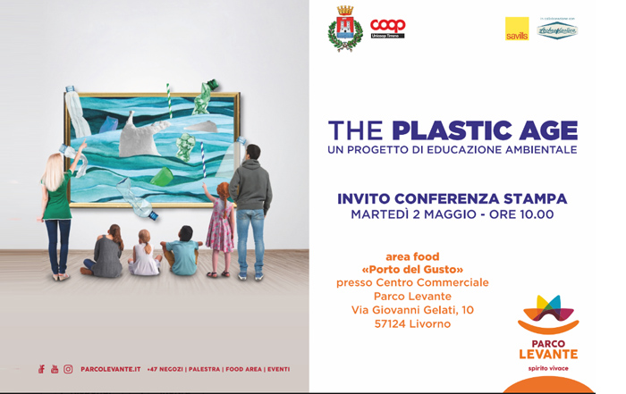 Copertina presentazione progetto The Plastic Age. Una famiglia guarda in un quadro un mare di rifiuti.
